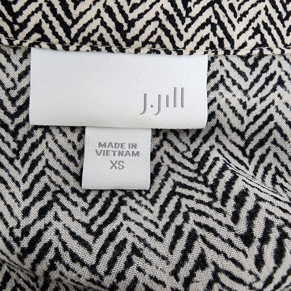 J Jill Womens Top Size XS Herringbone Button Tie Long Sleeve Black Tan V Neck - Picture 9 of 12